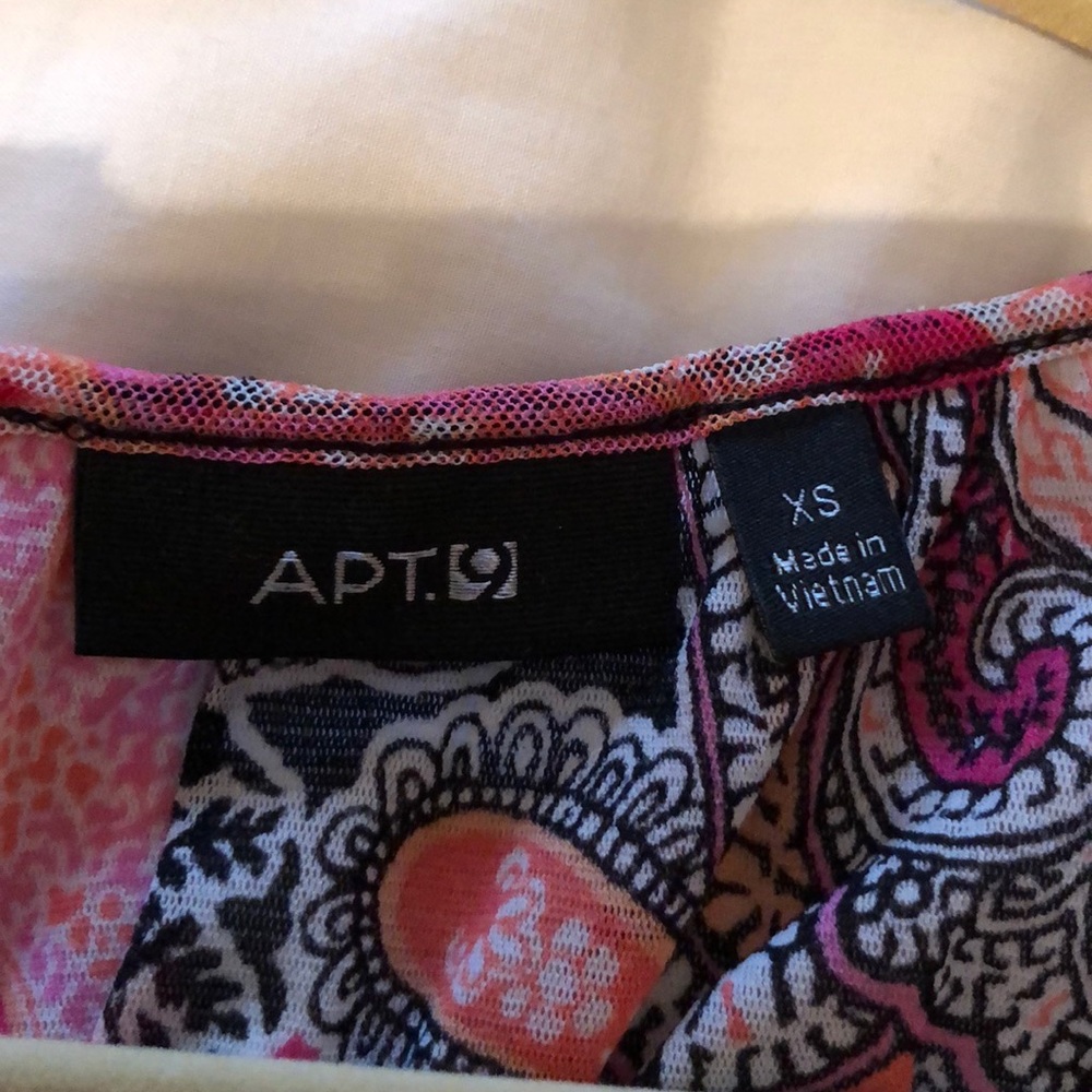 Apt 9 Pink/ Black Paisley print blouse w/tank XS - Picture 7 of 7